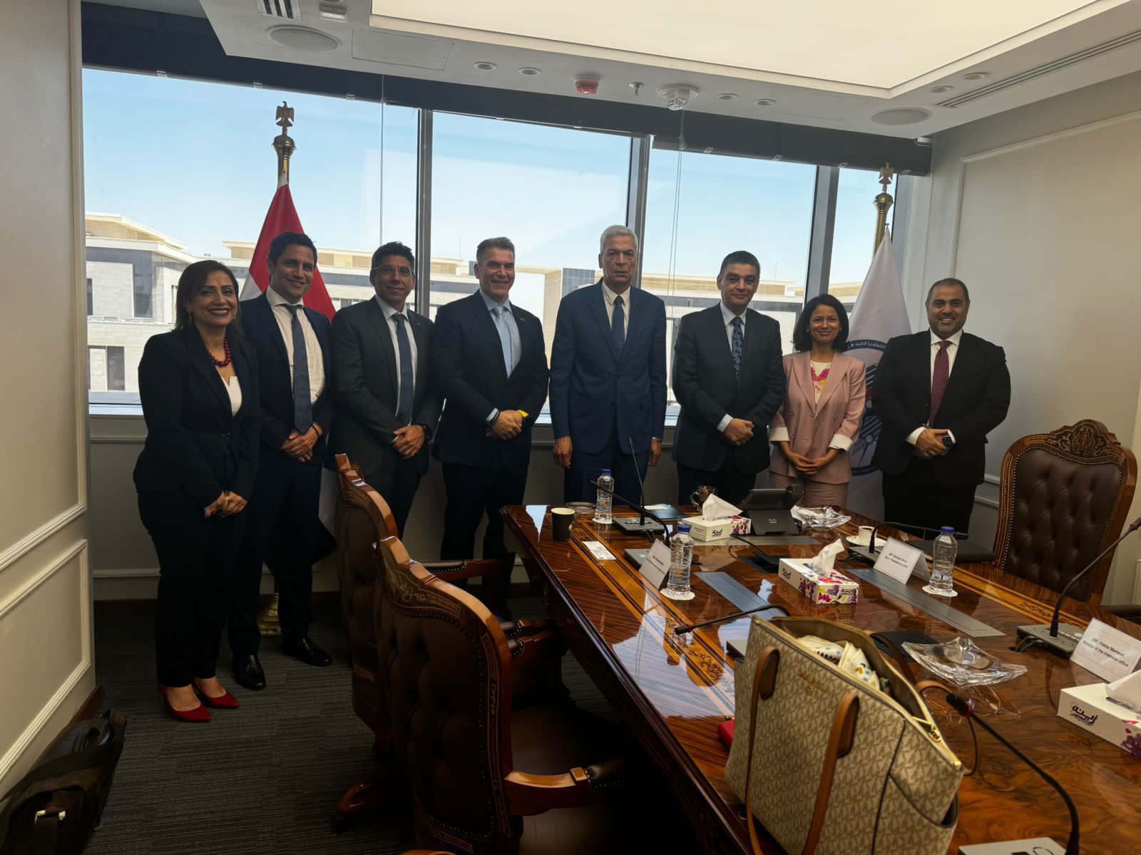 أسجر رانجونوالا يجتمع مع رئيس هيئة الشراء الموحد ورئيس هيئة الدواء المصري