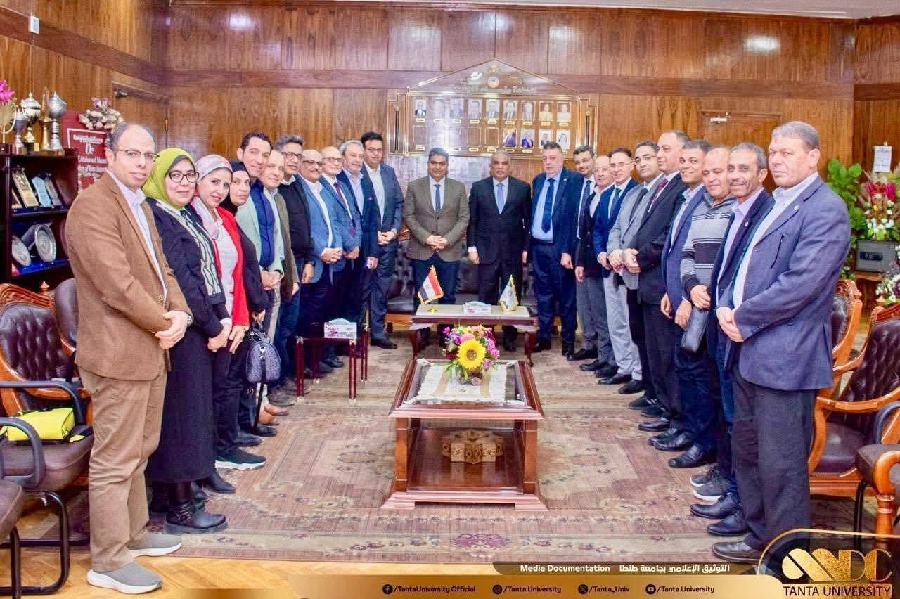 حصول مستشفيات جامعة طنطا علي وسام نجمةالطبقة الأولى