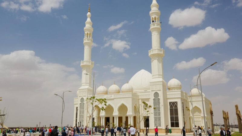 “ميدار” تفتتح مسجد ” المعز ” في مدينة “مستقبل سيتي” بشرق القاهرة في أحد أكبر المناطق الخدمية بالمدينة “ميركاتو”