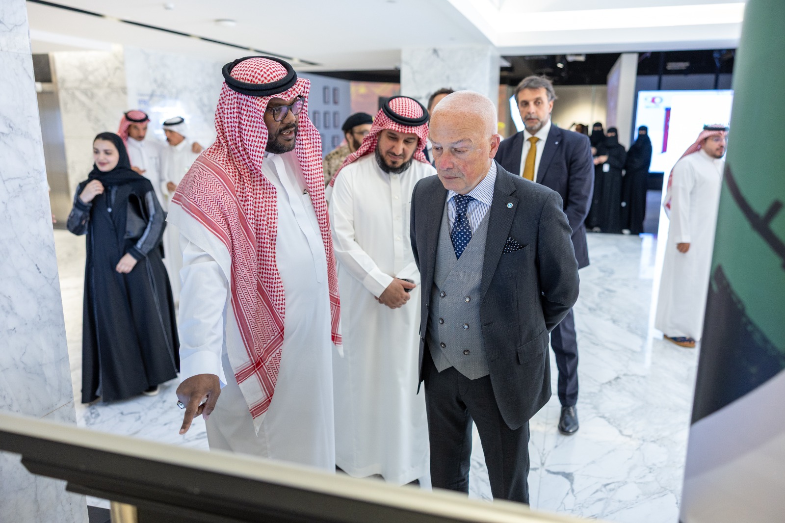 اللجنة الدائمة للقانون الدولي الإنساني والمعهد الدولي للقانون الإنساني في سان ريمو يوقعان برنامجًا تنفيذيًا لتعزيز التعاون الدولي