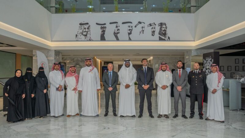 اللجنة الدائمة للقانون الدولي الإنساني تستضيف وفد المعهد الدولي للقانون الإنساني بسان ريمو في اجتماع مشترك بالرياض