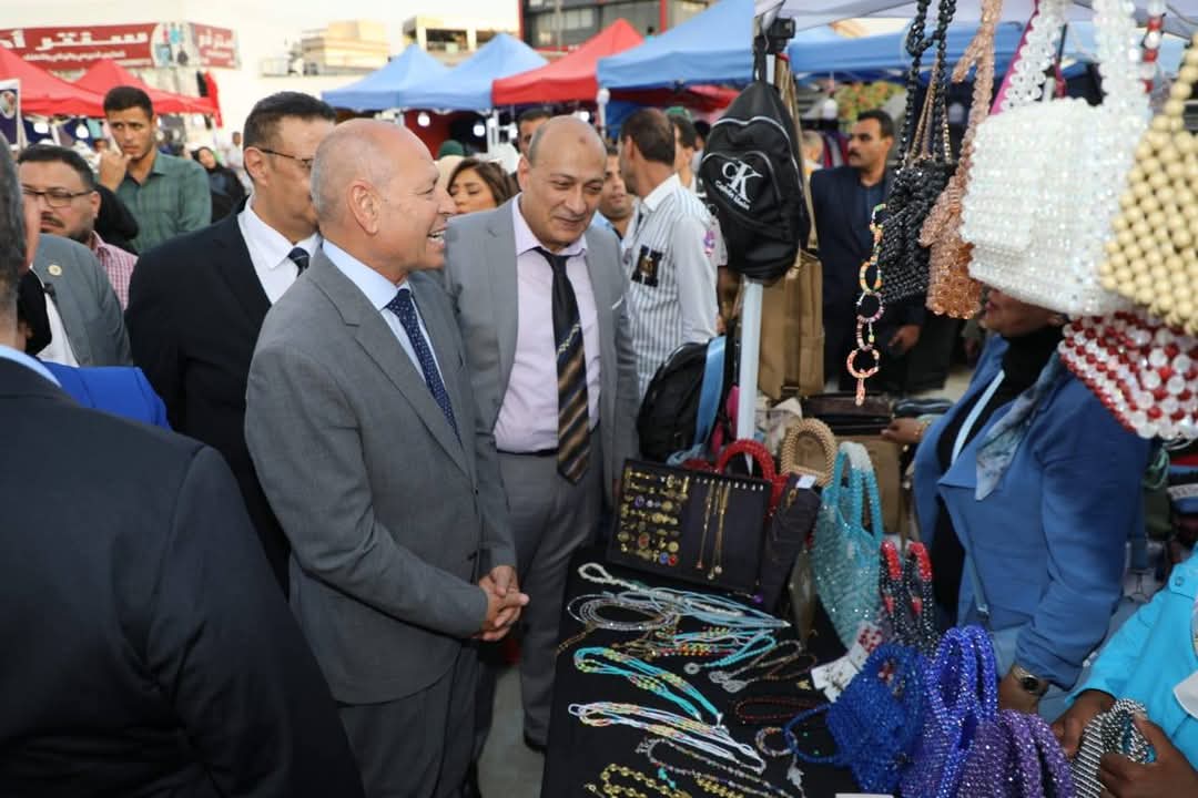 محافظ القاهرة معرض “اهلًا بالعيد ” بمجمع السوق الحضاري بالحي العاشر بمدينة نصر