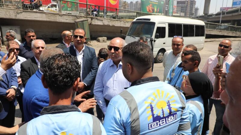 محافظ القاهرة يتفقد ساحتى انتظار عبد المنعم رياض وساحة انتظار الفلكى لمتابعة بدء النظام الجديد لحوكمة منظومة السايس