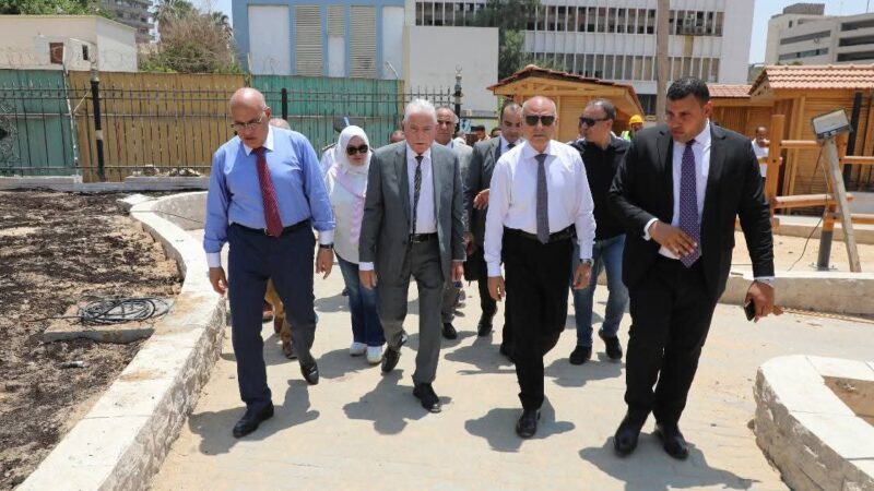 محافظ القاهرة يجري جولة تفقدية لمتابعة أعمال التطوير الجارية بمنطقة القاهرة الخديوية