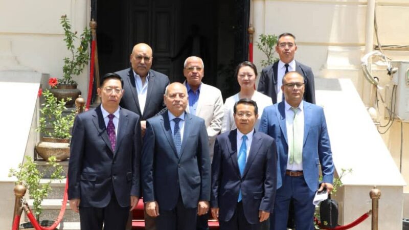 محافظ القاهرة يستقبل وفدًا رفيع المستوى من مقاطعة شنشي الصينية