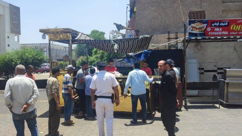 رئيس حى الأميرية تقود حملة لرفع الاشغالات بنطاق الحي