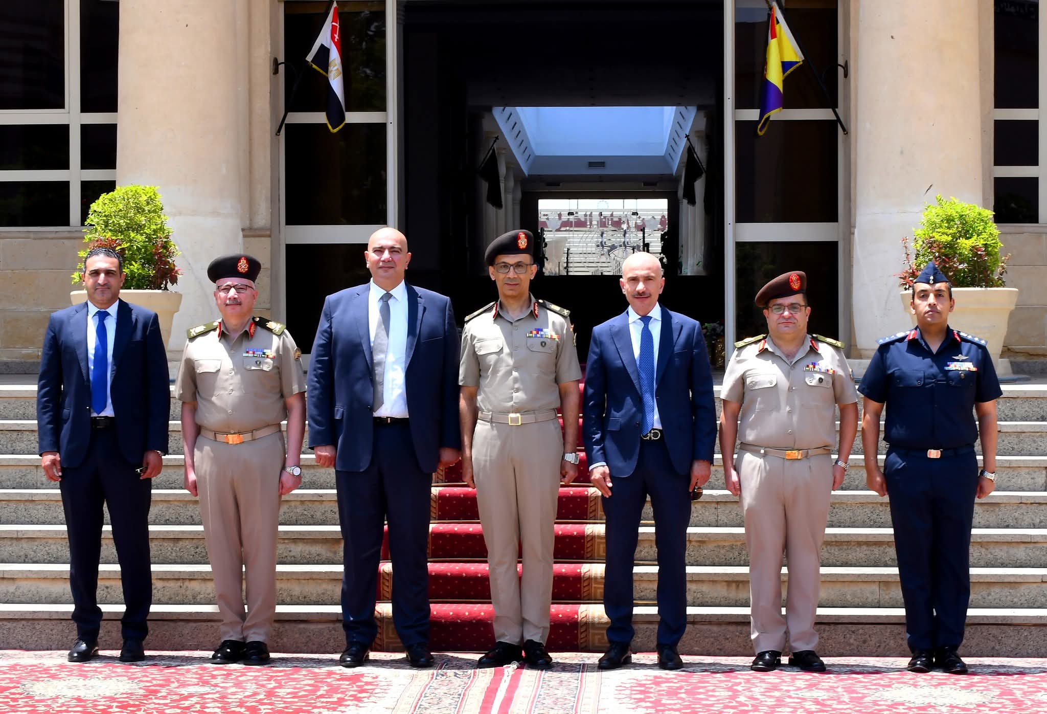 الكلية الفنية العسكرية توقع عقدى إتفاق مع شركة الشرق الأوسط لخدمات تكنولوجيا المعلومات (MCS) وشركة تكنولوجيا تشغيل المنشآت المالية (E- FINANCE)