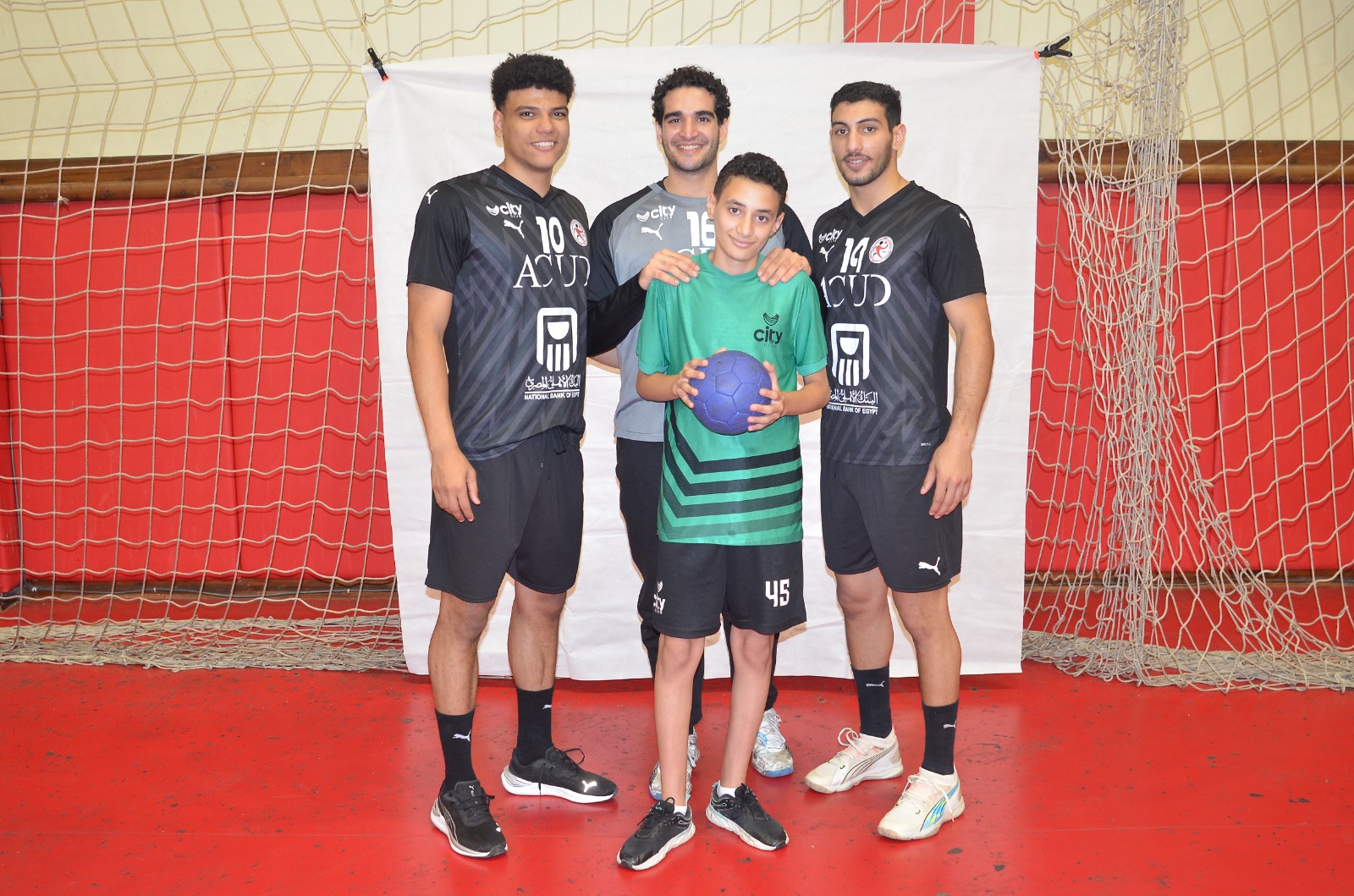 مواجهة قوية ومُلهمة بين ناشئي سيتي كلوب ومنتخب مصر لكرة اليد استعدادا لكأس العالم