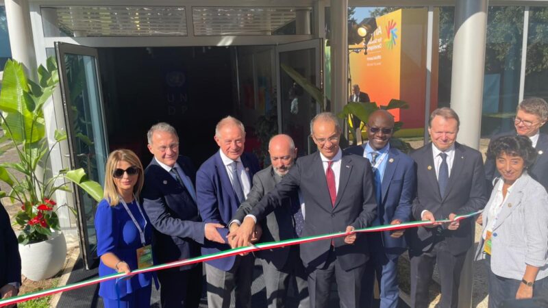 وزير الاتصالات يشارك فى فعالية إطلاق مركز الذكاء الاصطناعى للتنمية المستدامة