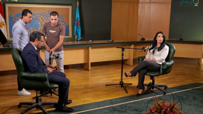 من الميدان لكرسي نقيب الصحفيين.. البلشي في حوار جريء على بودكاست “طريقي”