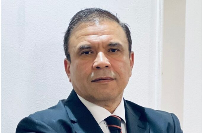 مدحت بركات: زيارة الرئيس السيسي للإمارات تعكس التزام مصر بالتعاون العربي