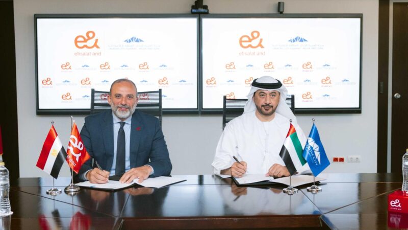 “إي آند مصر” تعلن عن شراكة استراتيجية مع مدينة الفجيرة للإبداع لتمكين رواد الأعمال المصريين إقليميًا