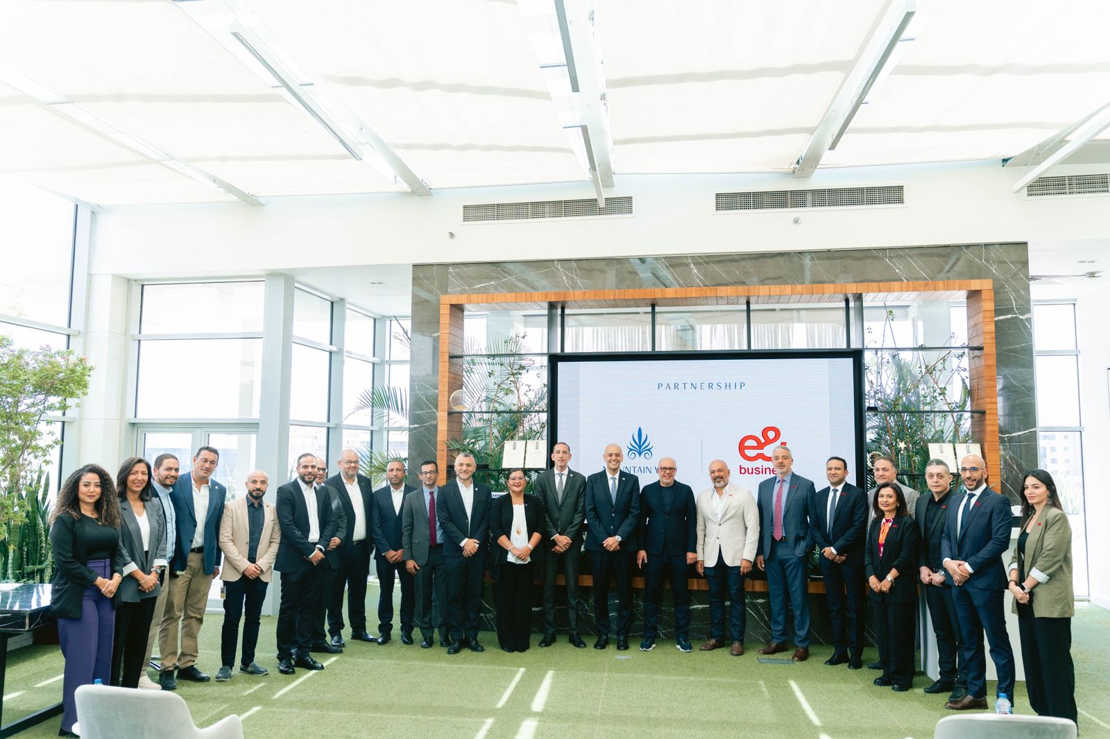 إي آند بيزنس وماونتن ڤيو يوقعان شراكة استراتيجية لتقديم حلول المدن الذكية في مشروعاتها المستقبلية