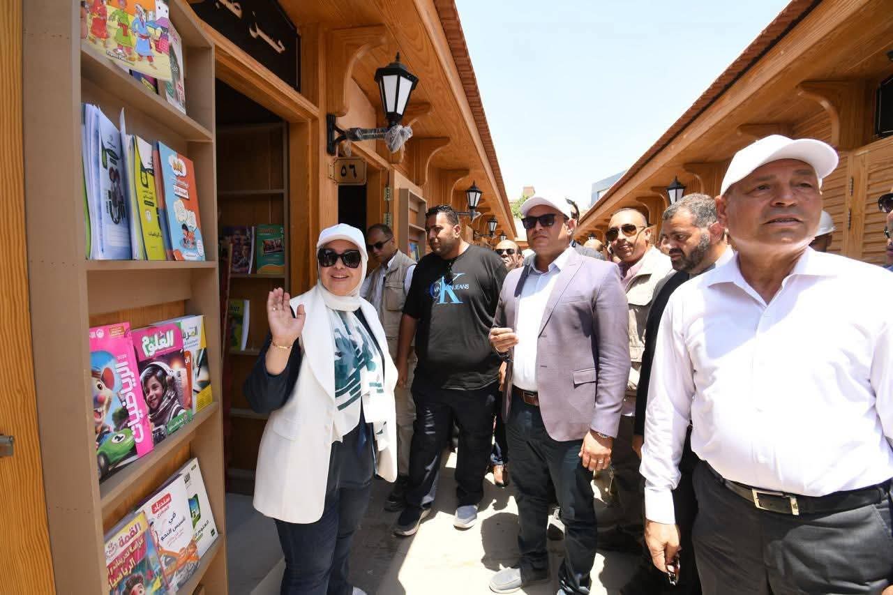 محافظ القاهرة ووزير الإسكان يتفقدان مشروع إحياء حديقة الأزبكية ضمن مشروعات تطوير القاهرة الخديوية