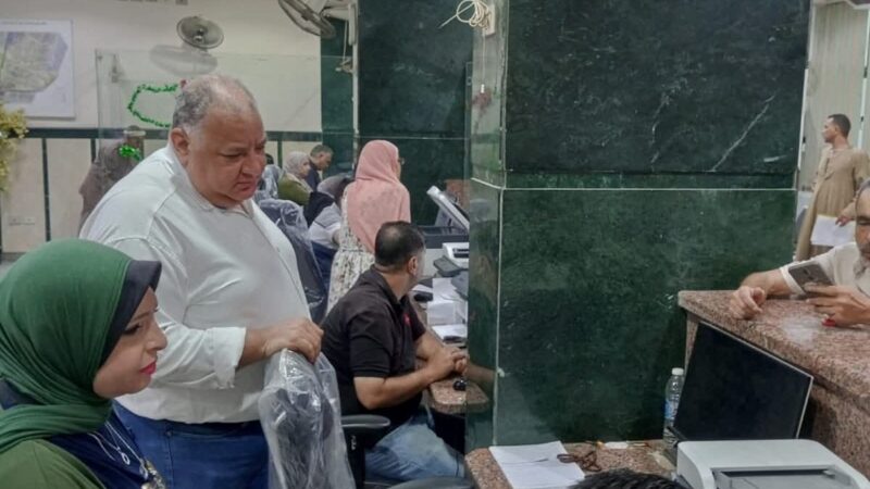 رئيس حى مصر الجديدة يتابع سير أعمال ملفات التصالح والمتغيرات المكانية الوقوف علي المعوقات لحلها