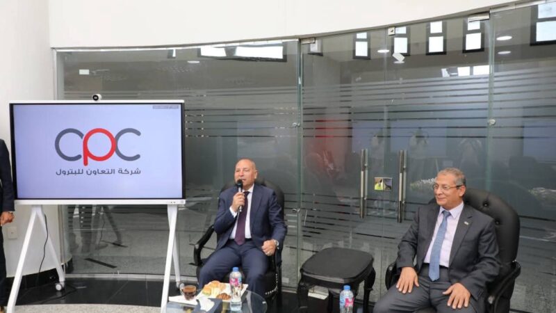 محافظ القاهرة يشهد افتتاح محطة تموين السيارات بالبنزين بمنطقة الشرابية