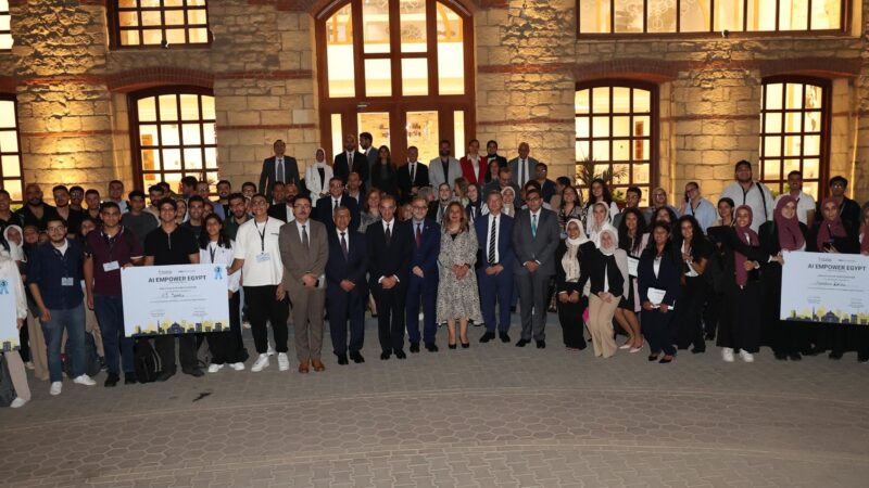 وزير الاتصالات يشهد ختام فعاليات الدورة الثالثة من مبادرة بناء القدرات للجامعات فى مجال الذكاء الاصطناعى بمركز إبداع مصر الرقمية الجيزة 