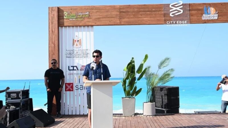 تنظيم مميز وإشادة واسعة بمارثون العلمين الدولي بالتعاون بين وزارة الرياضة وبرزنتيشن لايف 