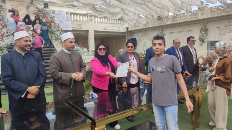 رئيس حى الأميرية تشهد احتفاليه القران الكريم بالحي