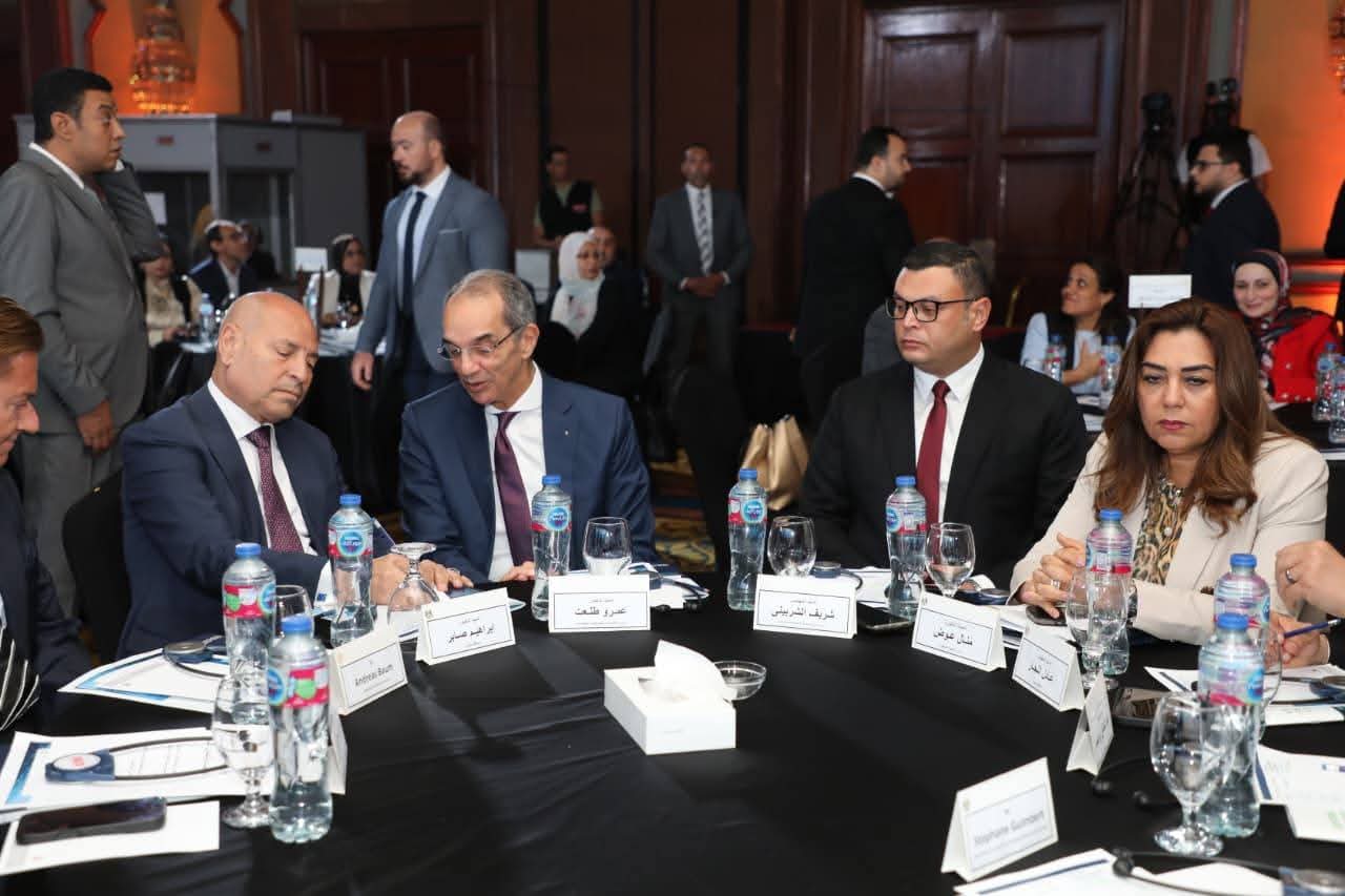 محافظ القاهرة يشهد إطلاق المرحلة الأولى من الاستراتيجية الوطنية للمدن الذكية في مصر