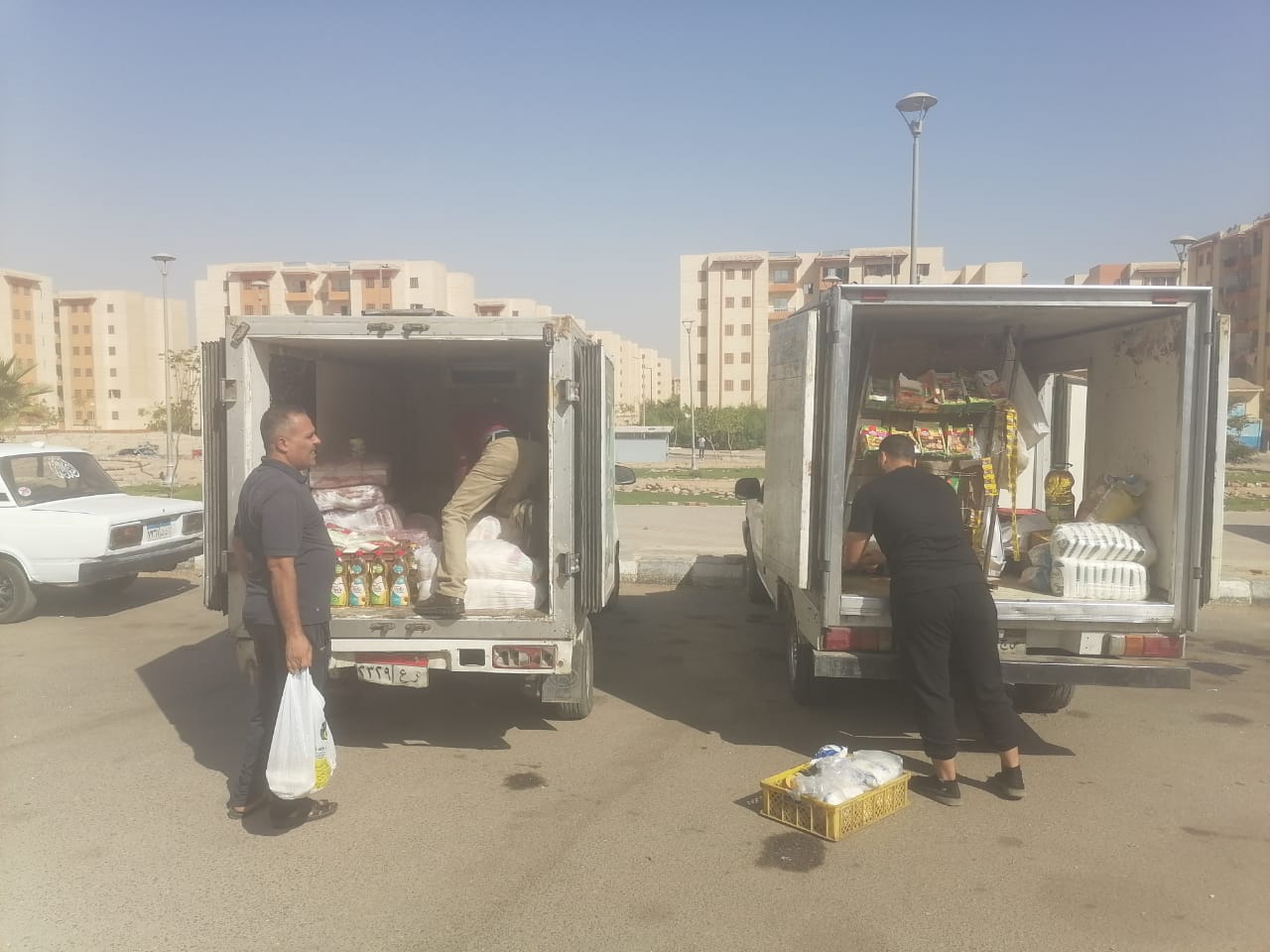 انطلاق سيارات للسلع التموينية بـ 6 أكتوبر الجديدة