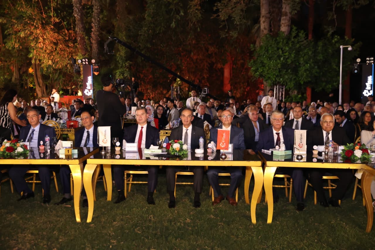 وزير الاتصالات: صناعة التعهيد فى مصر تحقق نموًا بنسبة 80% فى الصادرات لتصل إلى ⁠4.3 مليار دولار فى 2024