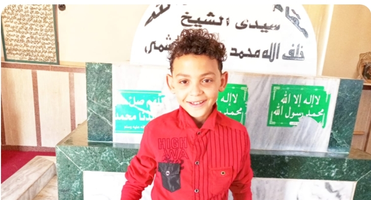 المنشد محمود عبد الرحيم ابو عطا تدرجت في الذكر بداية من الآذان و وصولا للإنشاد الديني…الأقصري والدسناوي وجمال اثروا في…احلم بنشر الذكر في كل أنحاء العالم