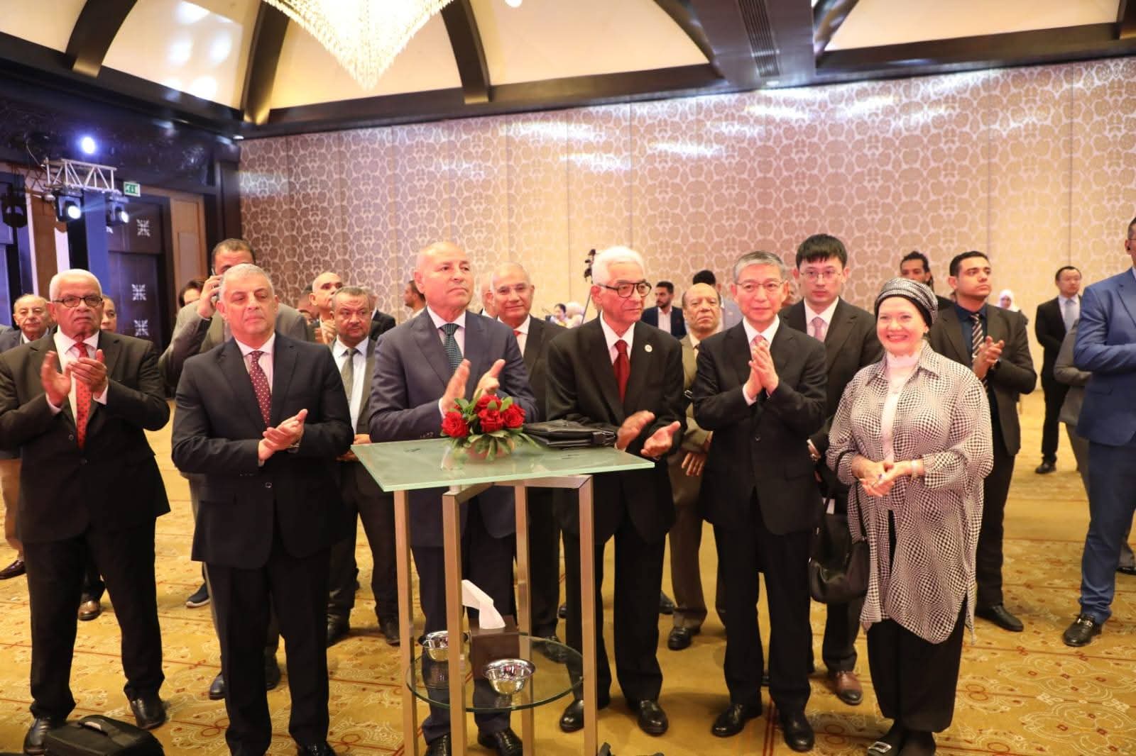 محافظ القاهرة يشهد احتفالية جمعية الصداقة المصرية الصينية بمناسبة الذكرى ال ٧٦ لتأسيس جمهورية الصين