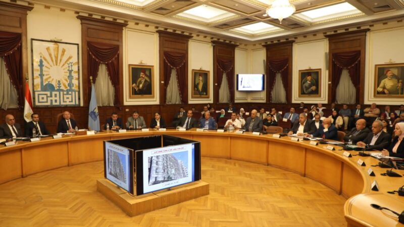 محافظ القاهرة يأمر بالغلق الفورى للمحال التى تبيع الاسكوتر الكهربى