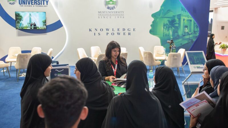 جامعة مصر للعلوم والتكنولوجيا شريك استراتيجي في معرض الخليج للتدريب والتعليم 2025