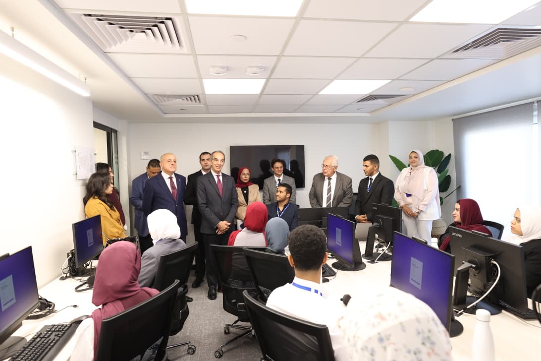 وزير الاتصالات يفتتح مركز شركة فاوندإيفر Foundever العالمية فى محافظة الأقصر