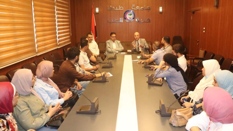 القائم بأعمال عميد طب طنطا يلتقي مدير عام الاستراتيجية بالمجلس الصحي المصري