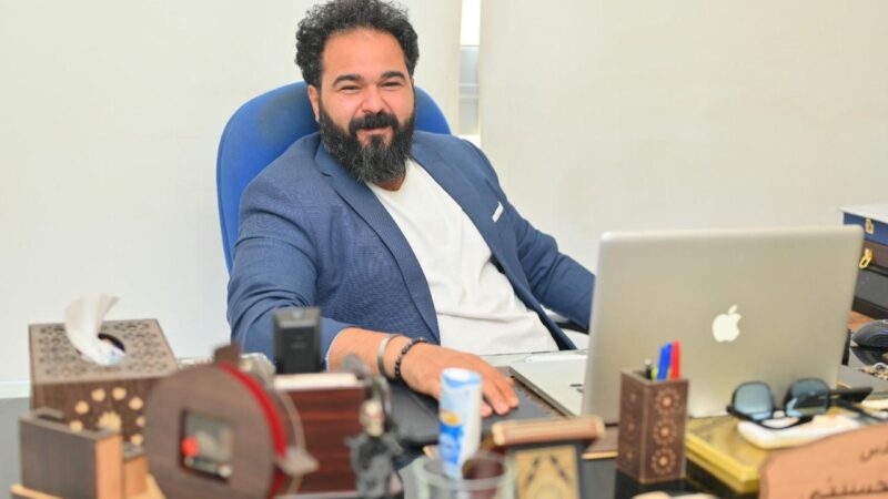 الدكتور عبدالله الحسيني يحصل على أول دكتوراه في الشرق الأوسط حول توظيف الحجر الطبيعي في التصميم المعماري من كلية كامبريدج الدولية