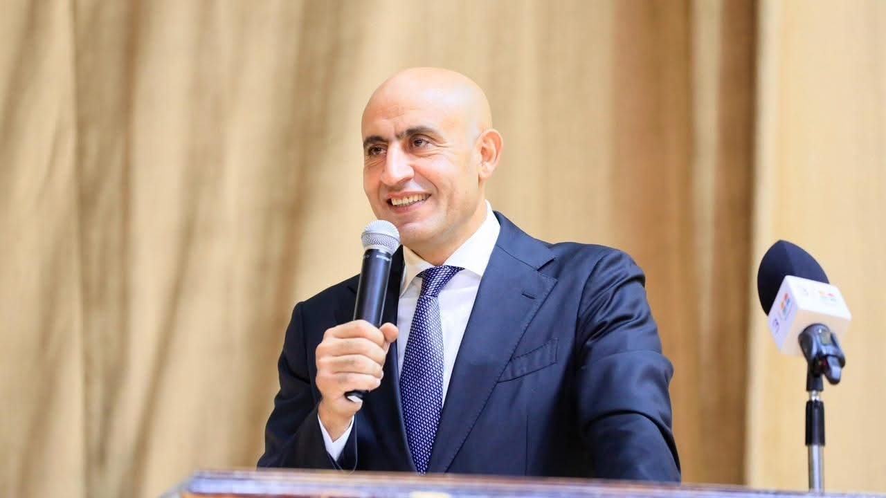 وزير التربية والتعليم يقود جهود التحول الرقمي ويعزز شراكات التعليم الدولية