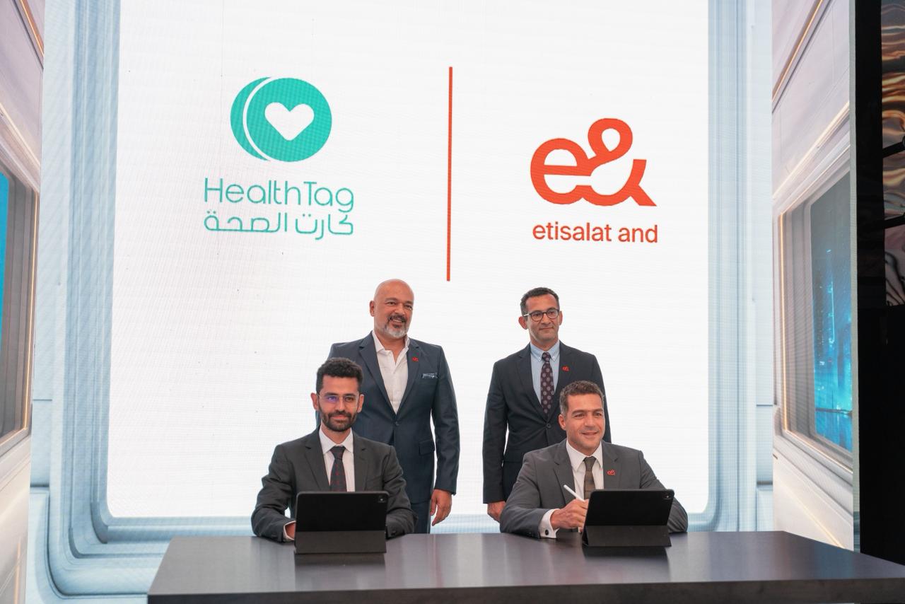 إي آند مصر توقع اتفاقية تعاون مع HealthTag لدمج الخدمات المالية والرعاية الطبية لعملاء e& money