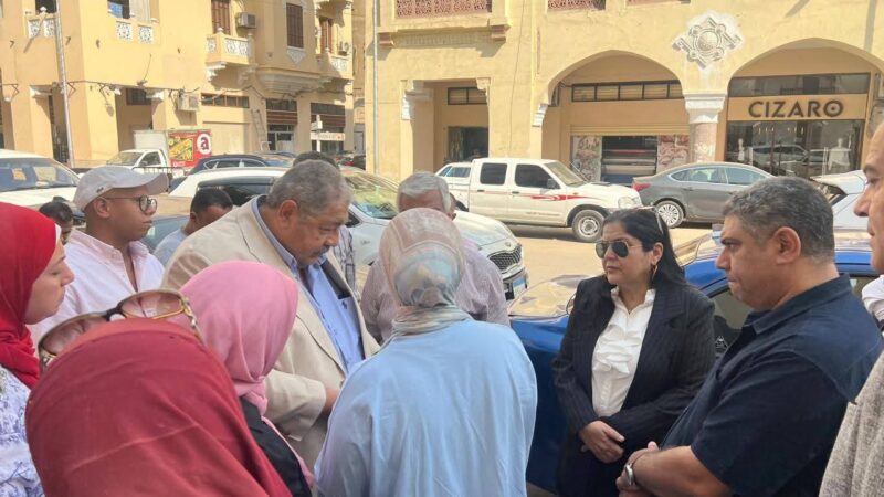 نائب محافظ القاهرة للمنطقة الشرقية تتابع أعمال تطوير شارع إبراهيم بمنطقة الكوربة بمصر الجديدة