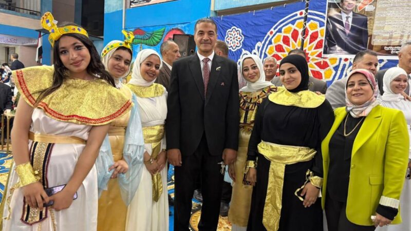 مدرسة الشهيد مختار كامل بزفتي  تحتفل بافتتاح المتحف المصرى الكبير