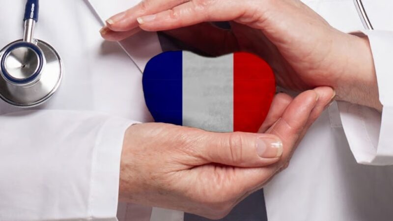 الجمود السياسي والصحي في فرنسا يمنع تبني البدائل الفعالة والحلول المبتكرة ويفاقم أزمة التدخين