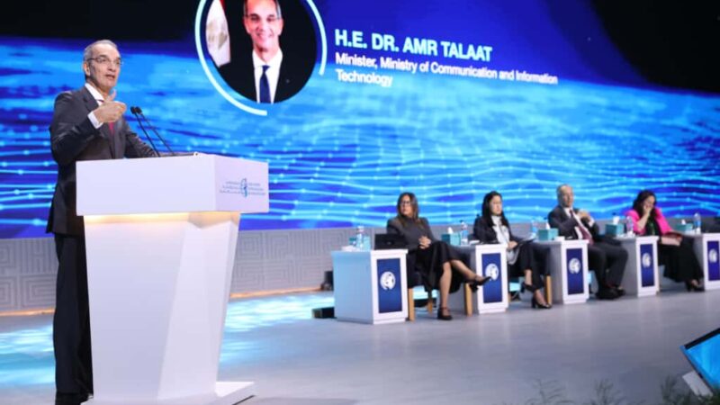 وزير الاتصالات : تنفيذ مشروعات لاستخدام الذكاء الاصطناعى فى الكشف المبكر عن عدد من الأمراض