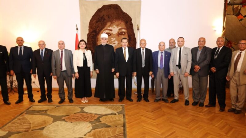 جامعة مصر للعلوم والتكنولوجيا تنظم ندوة “عودة الوعي الإسلامي الرشيد لشباب الجامعات” بحضور مفتي الجمهورية