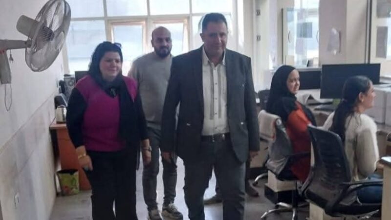 رئيس حى الأميرية تتفقد سير العمل والوقوف على آليات استقبال المواطنين والاطلاع على المعاملات اليومية والخدمات المقدمة