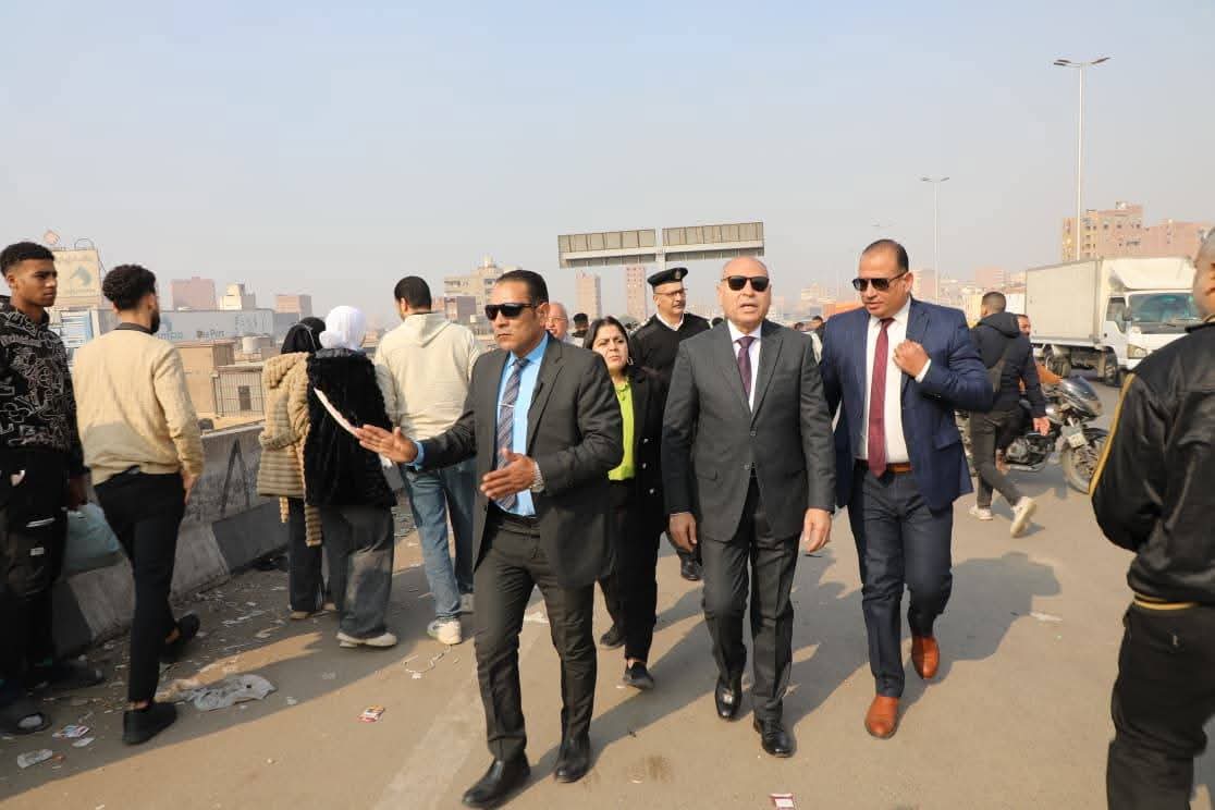 محافظ القاهرة يتفقد بجولة مفاجئة أعلى دائرى السلام