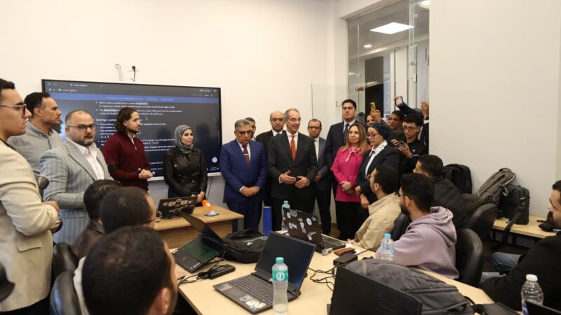 وزير الاتصالات ومحافظ الدقهلية يتفقدان مركز إبداع مصر الرقمية “كريتيفا”