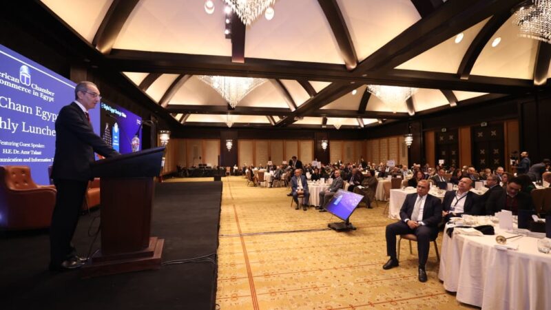 وزير الاتصالات:  زيادة الصادرات الرقمية 124% خلال 7 أعوام لتصل إلى 7.4 مليار دولار.. وتضاعف صادرات التعهيد خلال 3 أعوام لتصل إلى 4.8 مليار دولار فى 2025