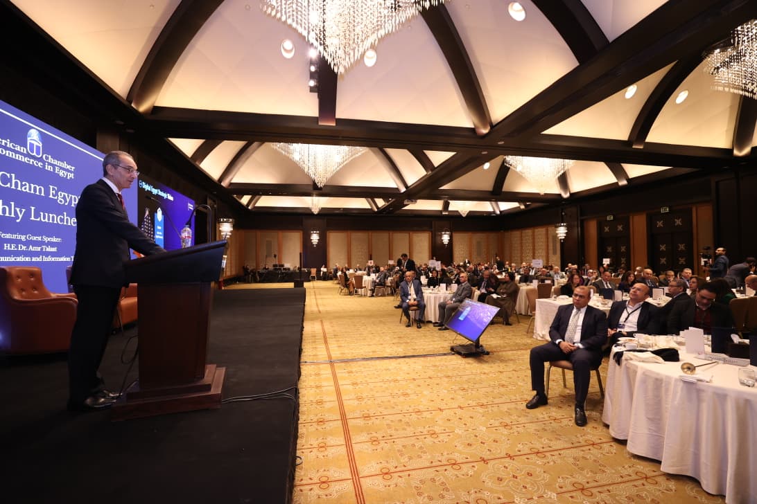 وزير الاتصالات:  زيادة الصادرات الرقمية 124% خلال 7 أعوام لتصل إلى 7.4 مليار دولار.. وتضاعف صادرات التعهيد خلال 3 أعوام لتصل إلى 4.8 مليار دولار فى 2025