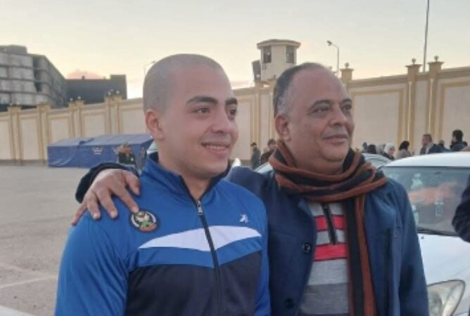 المؤتمر نيوز تهنئ الاعلامي الكبير علاء اللبيدي للنسر الجديد بعائلته