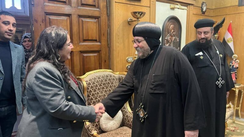 نائب محافظ القاهرة للمنطقة الشرقية تزور كنيسة الشهيد مارجرجس بعين شمس للتهنئة بعيد الميلاد