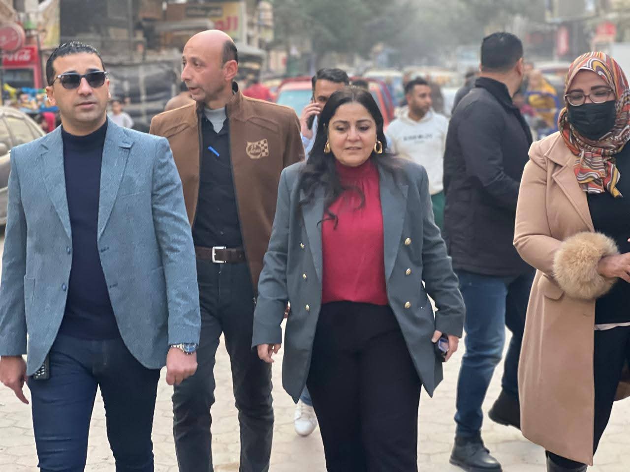 نائب محافظ القاهرة للمنطقة الشرقية تتفقد أعمال تركيب بلاط انترلوك بغرب مدينة نصر