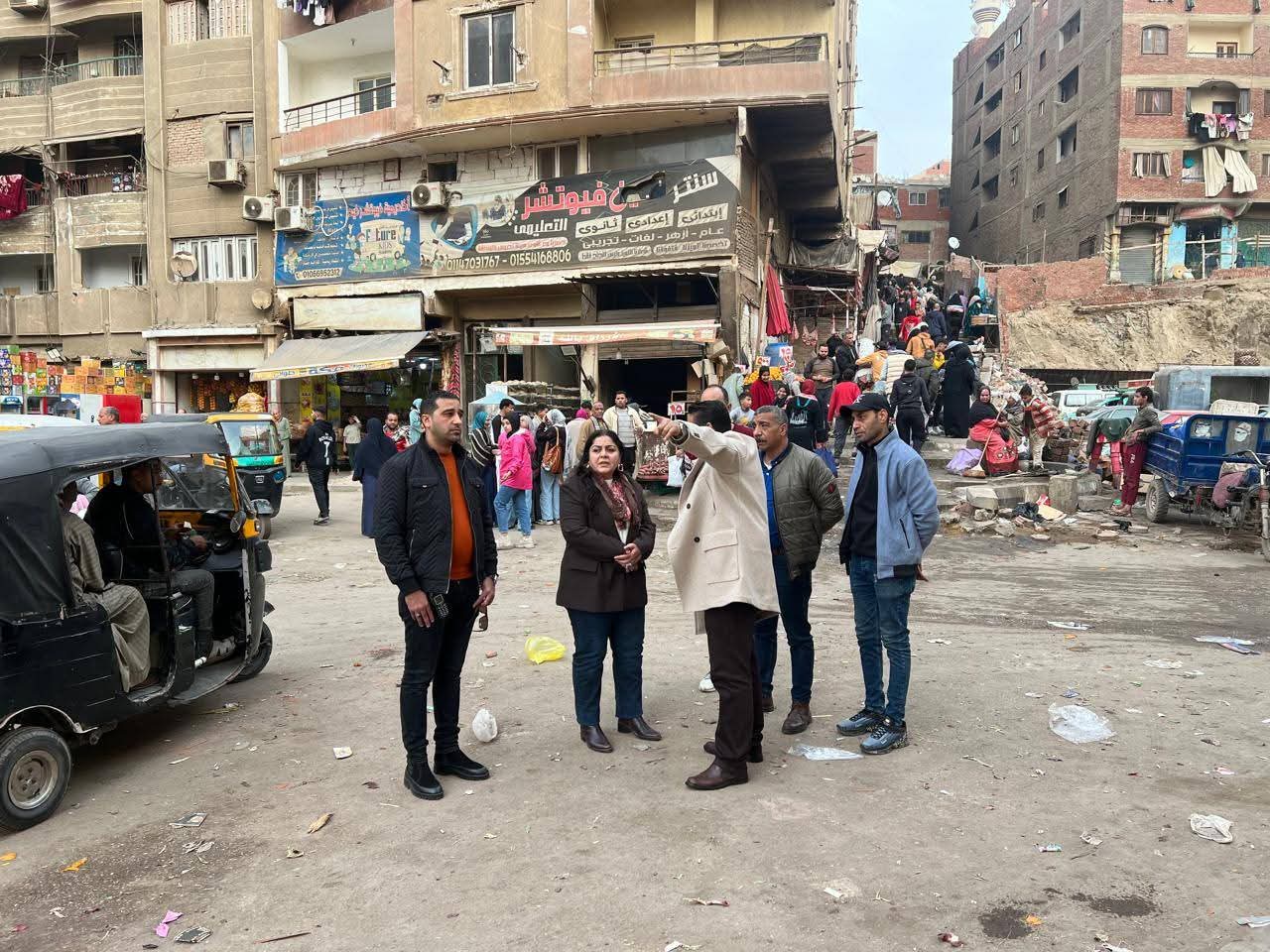 نائب المحافظ للمنطقة الشرقية تتابع أعمال تسكين الباعة الجائلين بسوق التبة النموذجي حى شرق مدينة نصر
