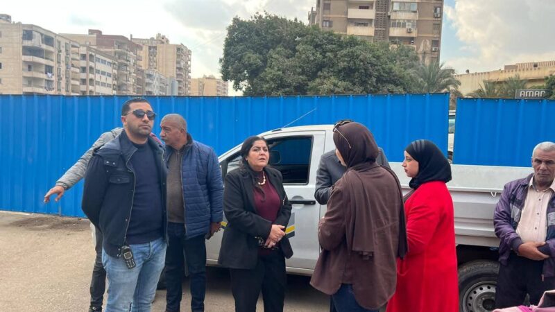نائب محافظ القاهرة للمنطقة الشرقية تتابع تسكين الباعة الجائلين بسوق التبة النموذجي حى شرق مدينة نصر